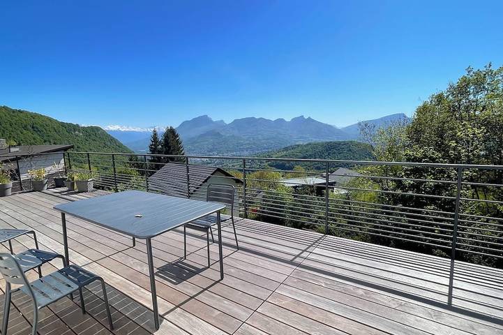 Location de vacances pour 10 personnes à Verel-Pragondran