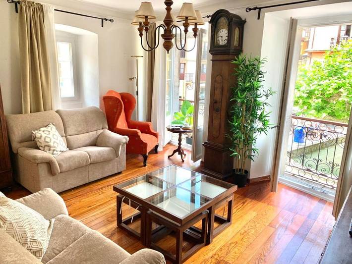 Apartamento de vacaciones para 5 personas, con vistas y balcón - 1