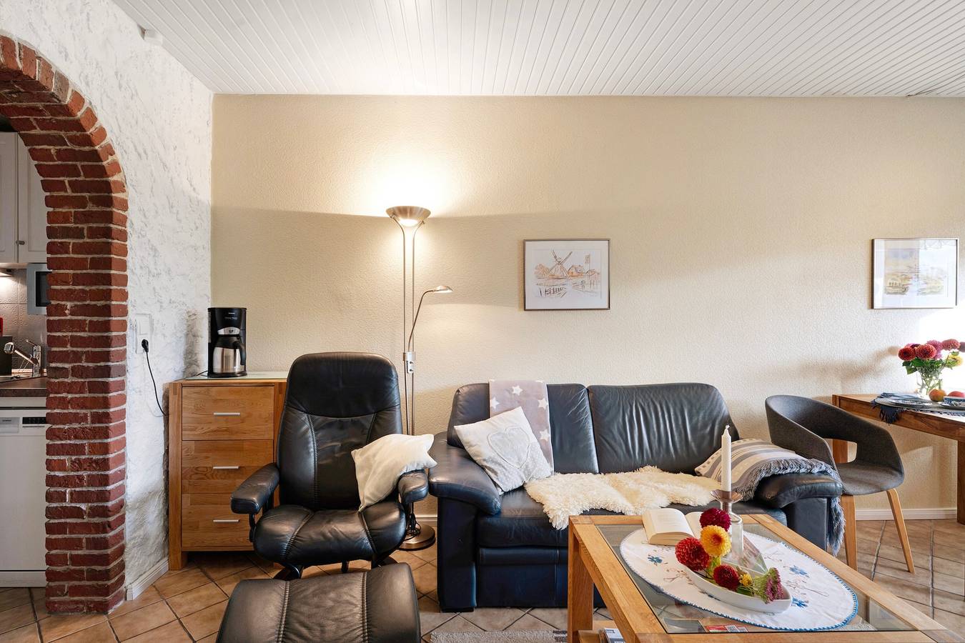 Ganze Wohnung, Ferienwohnung 'Haus Lith Deichblick' mit Meerblick, privater Terrasse und Wi-Fi in Nordstrand (Gemeinde), Nordseeküste