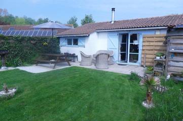 Gîte pour 5 personnes, avec vue et bassin pour enfant ainsi que jardin et piscine dans Adinkerke