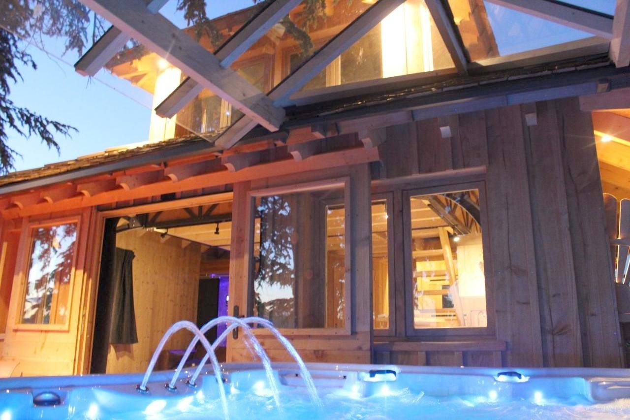 Tree House - Valley View in Cordelle, Région de Roanne