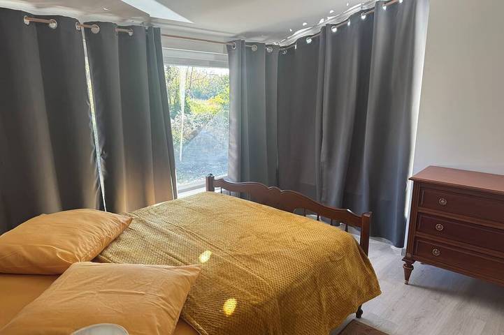 Location de vacances pour 8 personnes, avec jardin à Galgon - 3