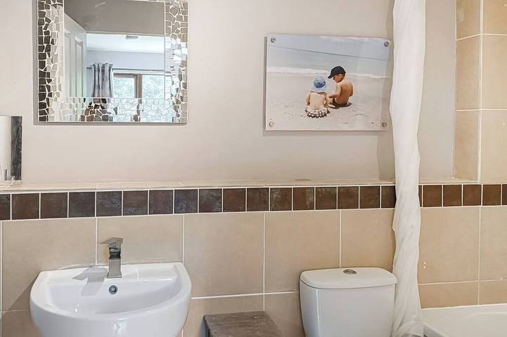 Spring Vale Bungalow in Ardleigh, Essex