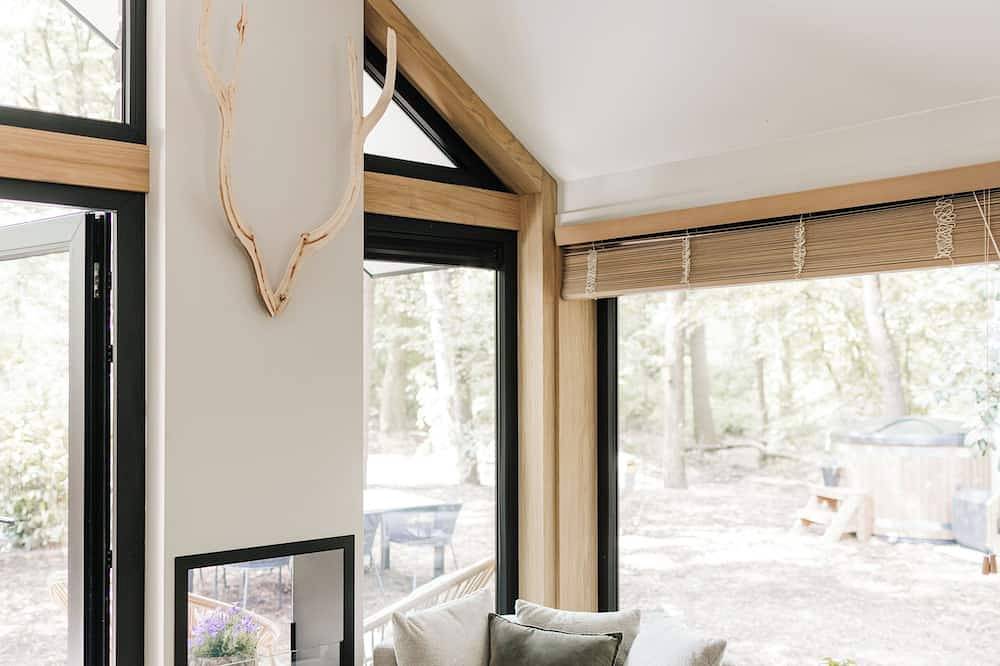 Veluwse Vlucht | Gloednieuw Tiny House met Hottub op een privé bos-erf in Veluwe