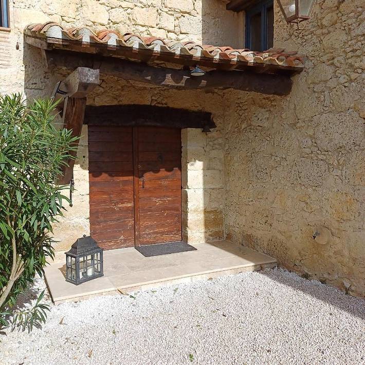 Location de vacances pour 2 personnes, avec jardin ainsi que piscine et vue à Terraube - 2