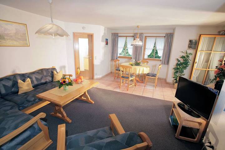 Ferienwohnung für 5 Personen, mit Balkon und Sauna