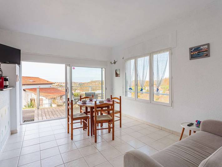 Apartamento entero, Apartamento tranquilo entre mar y campo in Urrugne, Region de Bayona