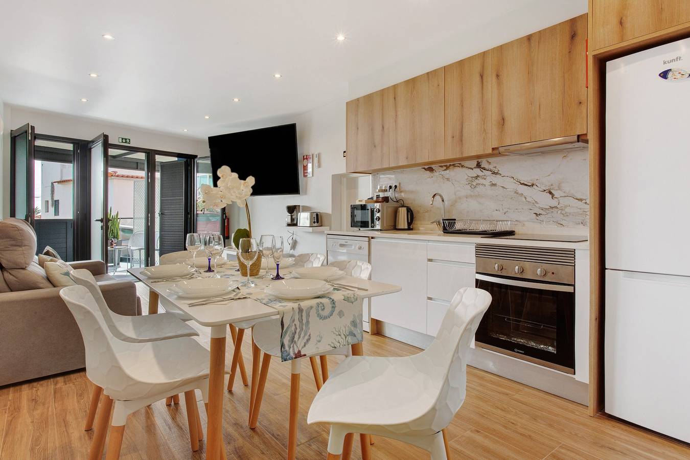 Ganze Wohnung, O Marinheiro 15A – T2 nahe dem Strand im Zentrum von Caniçal in Caniçal, Madeira