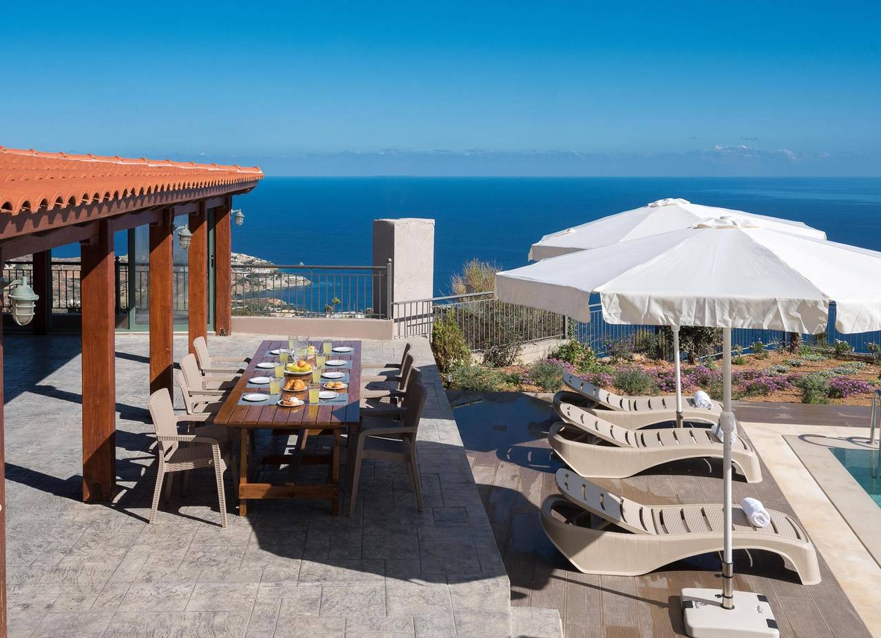 Villa voor 9 personen met terras in Agia Pelagia, Achlada