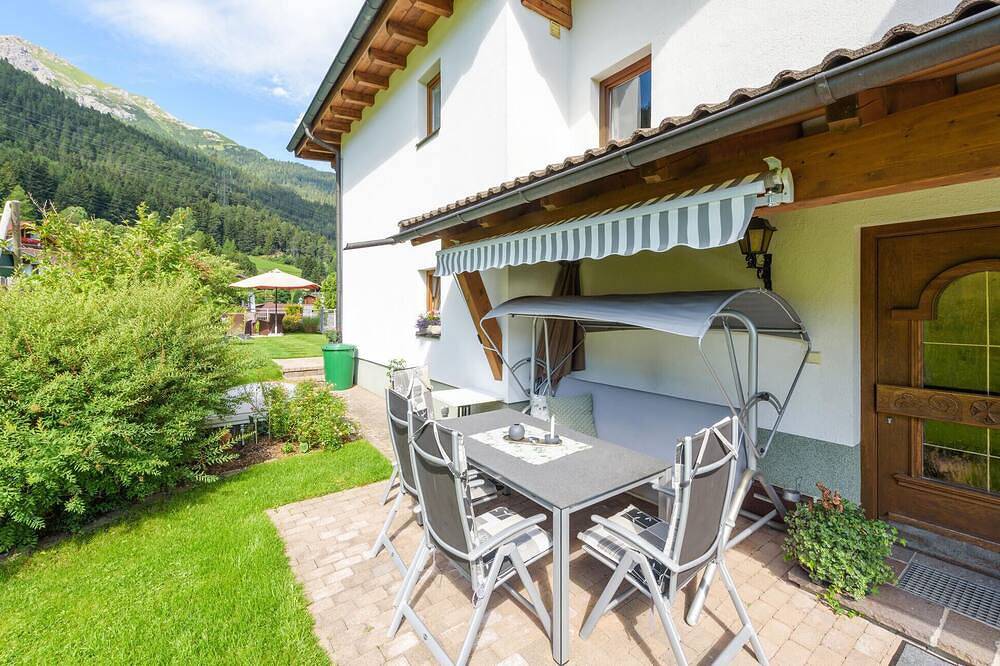 Ganze Wohnung, Bezaubernde Ferienwohnung in Lechtaler Alpen, Sankt Anton am Arlberg