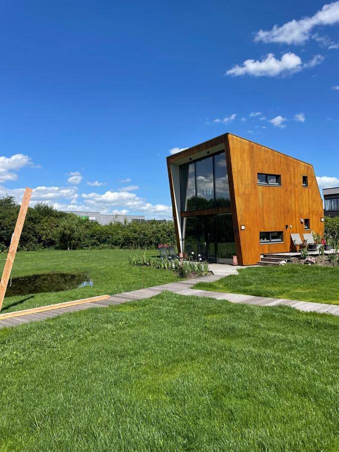 Vakantiewoning voor 2 personen, with Terras and Tuin as well as Uitzicht in Wijchen