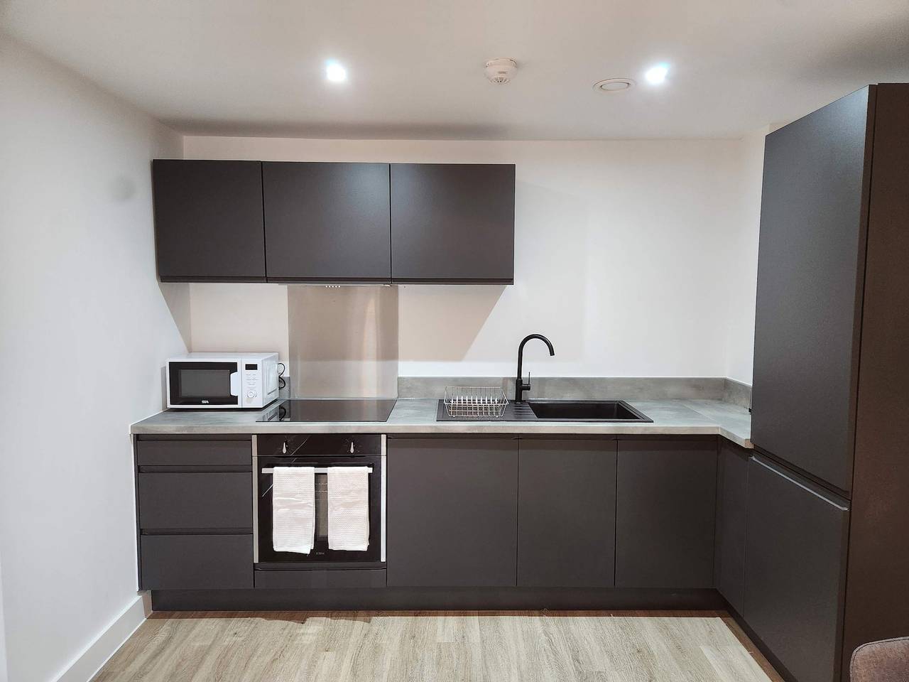 Ganze Wohnung, Ferienwohnung für 2 Personen mit Garten in Liverpool, Merseyside