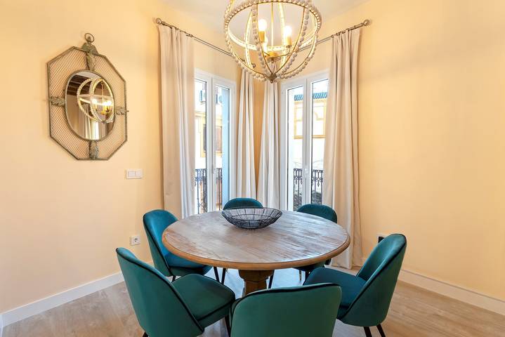 Ferienwohnung für 6 Personen, mit Balkon in Sevilla - 4