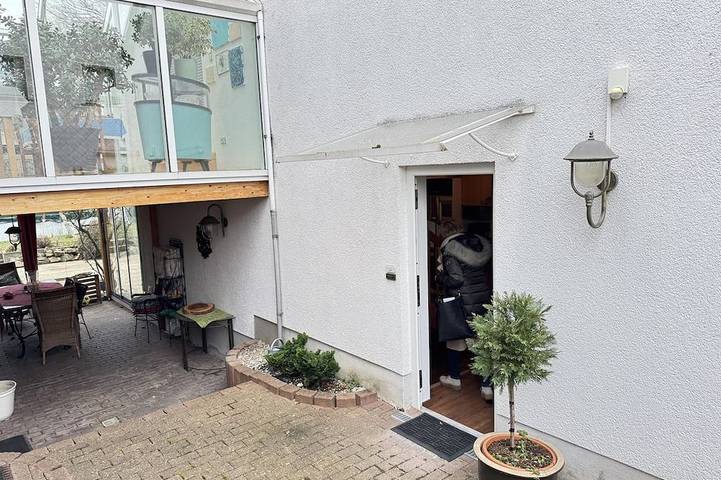Ferienwohnung für 2 Personen, mit Terrasse und Garten sowie Pool