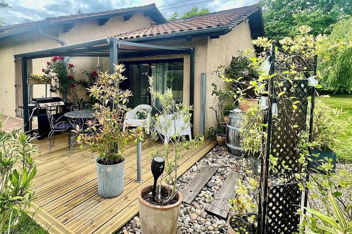 Gîte pour 4 personnes, avec terrasse et jardin à La Lande-de-Fronsac