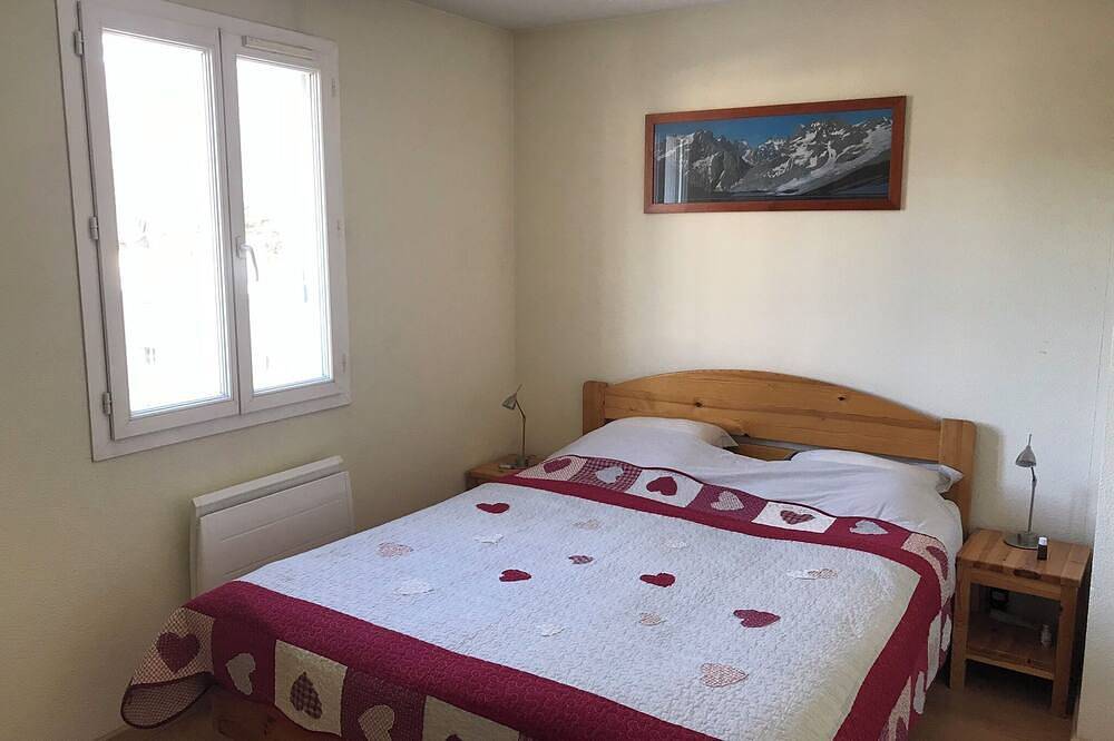 Ganze Wohnung, Large Apartment near historic center, shops and train station in Embrun, Nationalpark Écrins