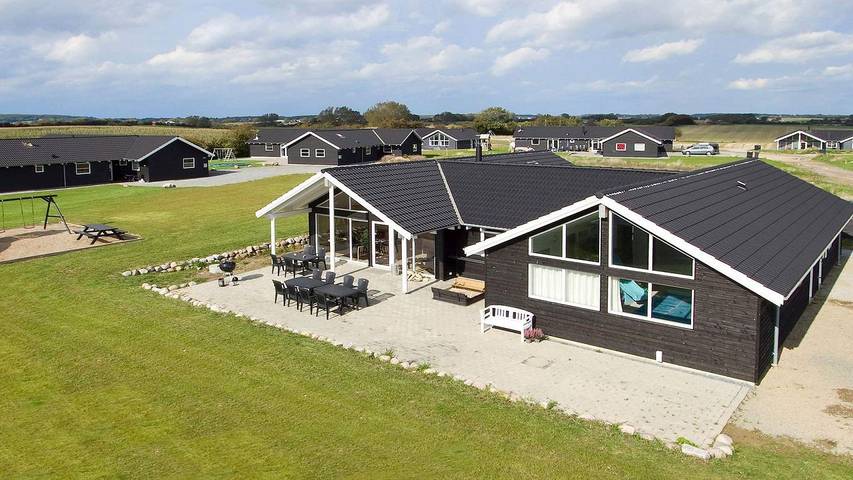 Ferienhaus für 16 Personen in Kegnæs