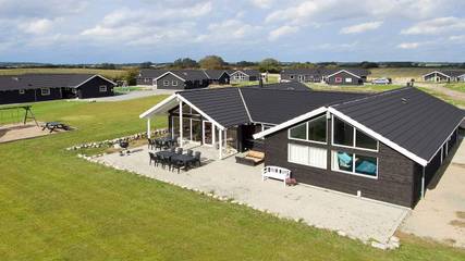 Ferienhaus für 16 Personen in Kegnæs