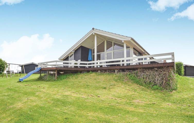 Ferienhaus für 8 Personen, mit Terrasse in Bønnerup Strand