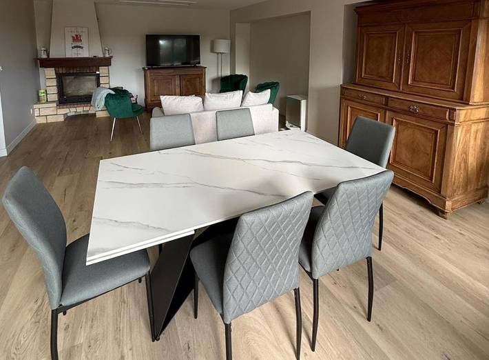 Gîte pour 6 personnes, avec jardin à Écommoy