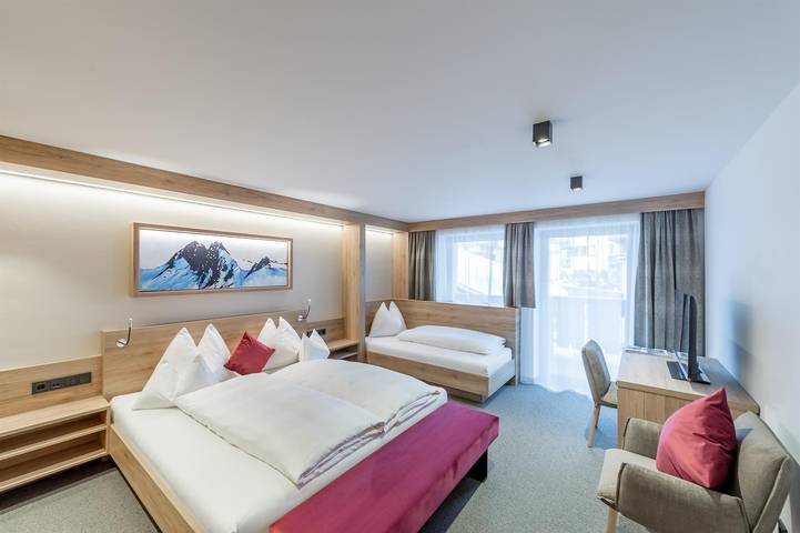Dreibettzimmer mit Balkon in Obergurgl, Sölden (Österreich)