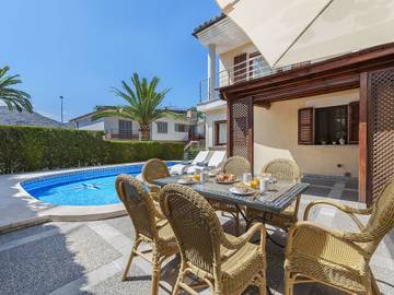 Villa in Alcúdia, North Majorca für 9 