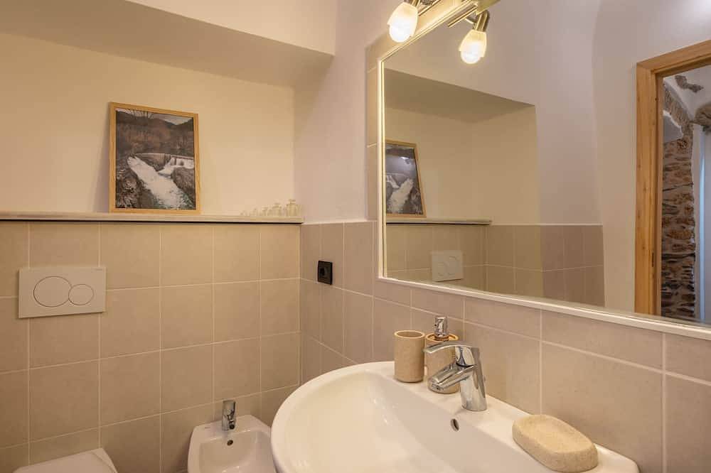 Ganze Wohnung, Adelasia by Interhome in Conscente, Cisano sul Neva