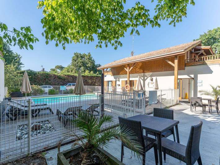 Gîte pour 4 personnes, avec piscine et terrasse, animaux acceptés dans Plage Moutchic - 2