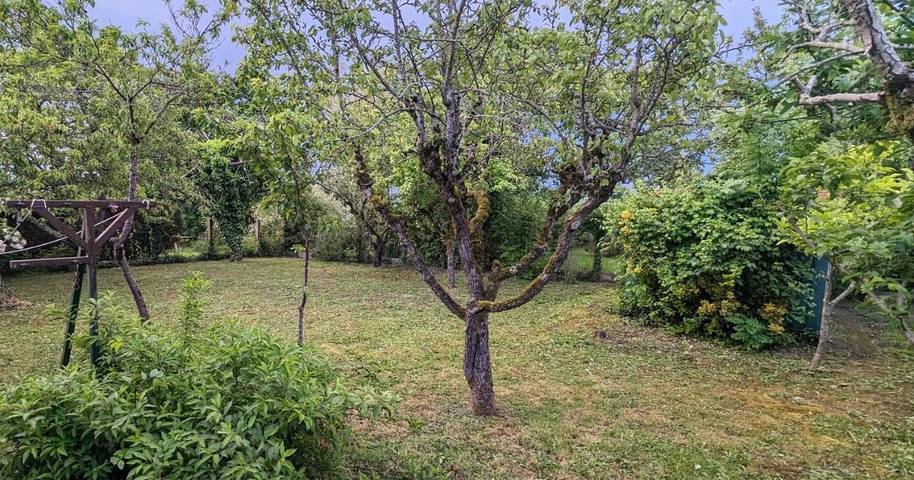 Location de vacances pour 2 personnes, avec jardin et vue à Le Veurdre - 2