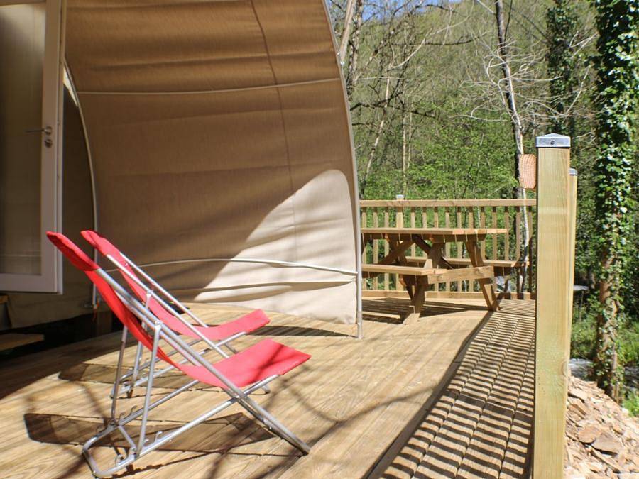 Camping Moulin de Chaules  - Bungalow de lona 4 personas - Cocosweet sin instalaciones sanitarias in Saint-Constant-Fournoulès, Región de Aurillac