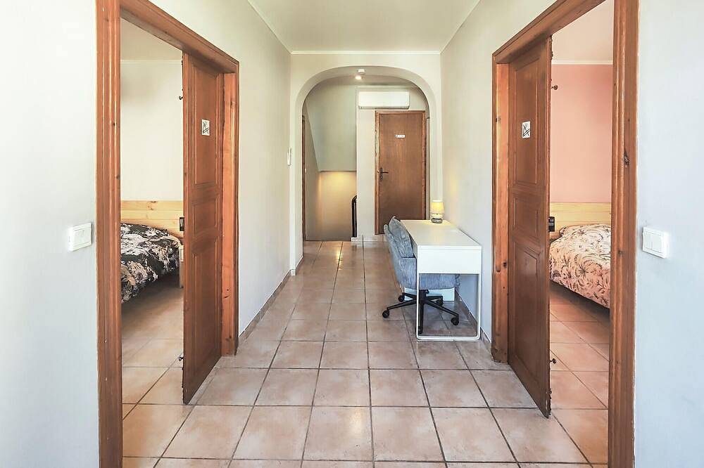 Beautiful home in Cessenon sur Orb with Wifi in Cessenon-sur-Orb, Mediterranean Coast (France)