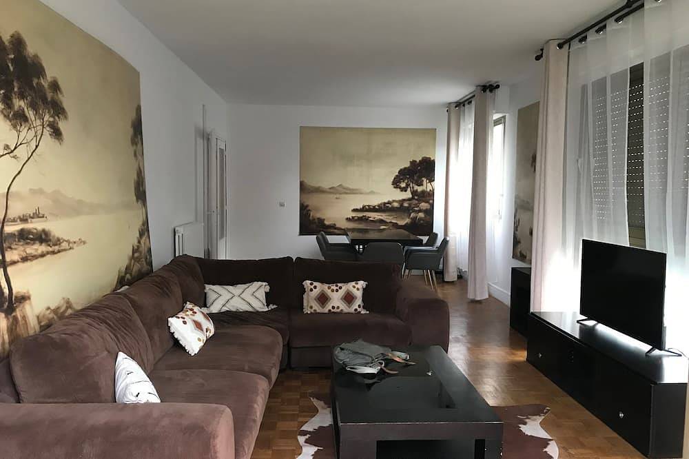 Apartamento entero, Residence Rueil Malmaison-stcloud in Rueil-Malmaison, Altos del Sena