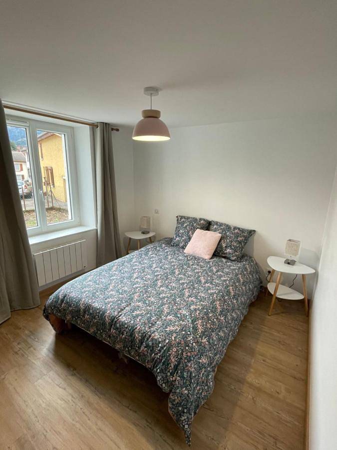 Appartement entier, Two-Bedroom Apartment in Celles-sur-Plaine, Saint-Dié-des-Vosges