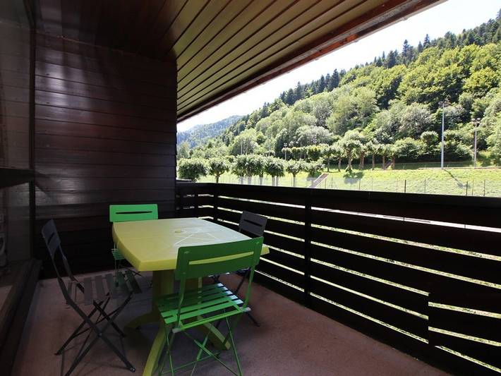 Gîte pour 4 personnes, avec balcon dans Bureau De Tourisme Du Massif Du Sancy Le Mont Dore - 4