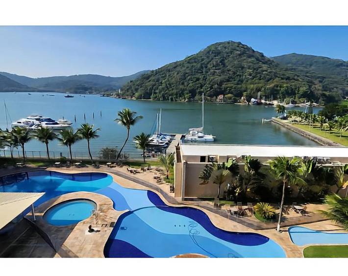 Casas e apartamentos de temporada para 4 pessoas, com sauna e jardim e ainda piscina and vista em Mangaratiba