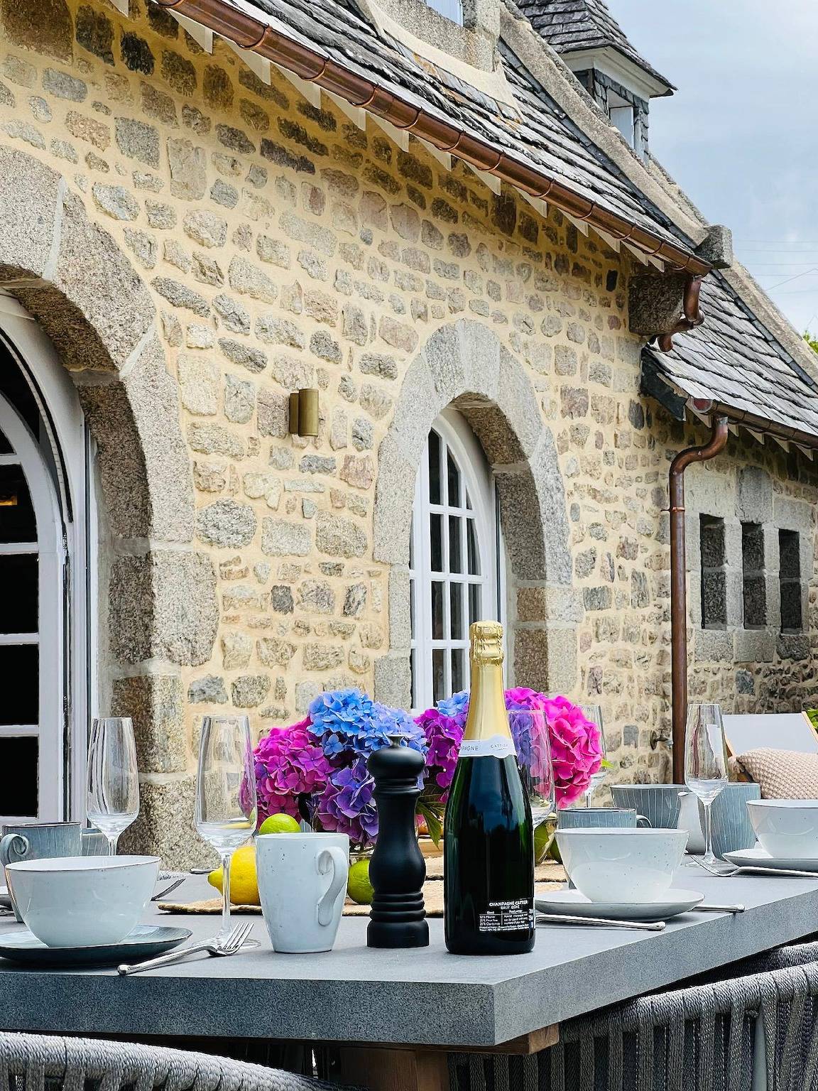 Landhausstil Herrenhaus mit Meerblick und Sauna in Portsall, Ploudalmézeau