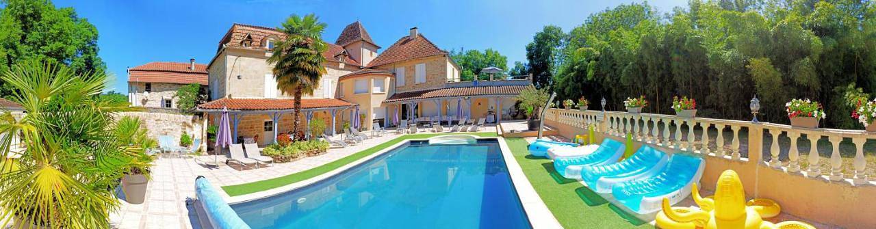 Maison d’hôte pour 4 personnes, avec jardin ainsi que piscine et vue dans le Lot