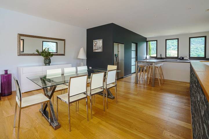 Villa pour 8 personnes, avec jardin ainsi que jacuzzi et terrasse, animaux acceptés dans l' Aveyron - 4