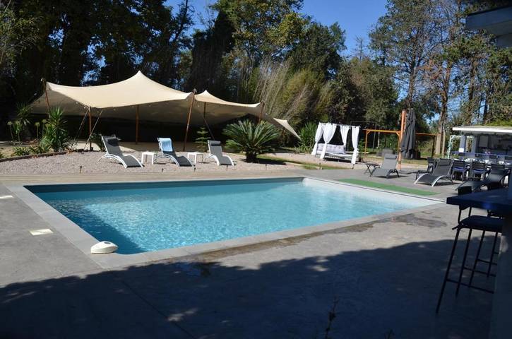 Chambre d’hôte pour 2 personnes, avec jardin ainsi que vue et piscine, animaux acceptés à Perpignan