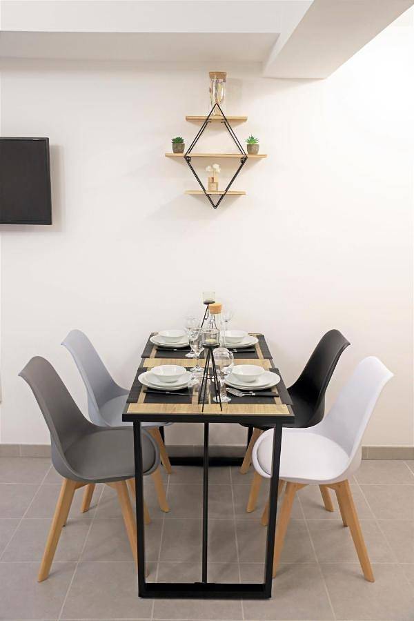 Appartement entier, One-Bedroom Apartment in Eauze, Gers