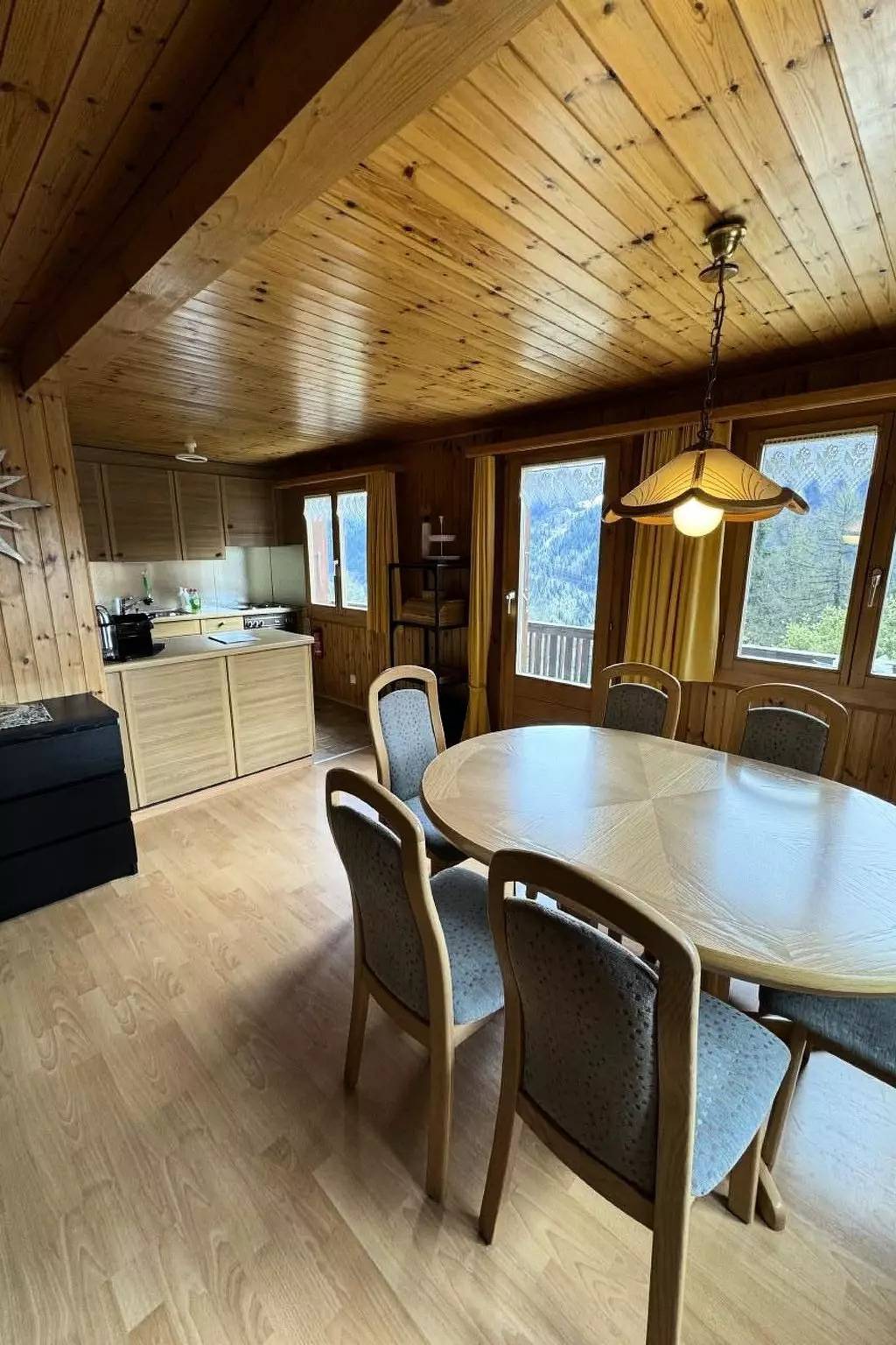 Apartamento entero, 4 estancias 6 personas in Bellwald, Goms