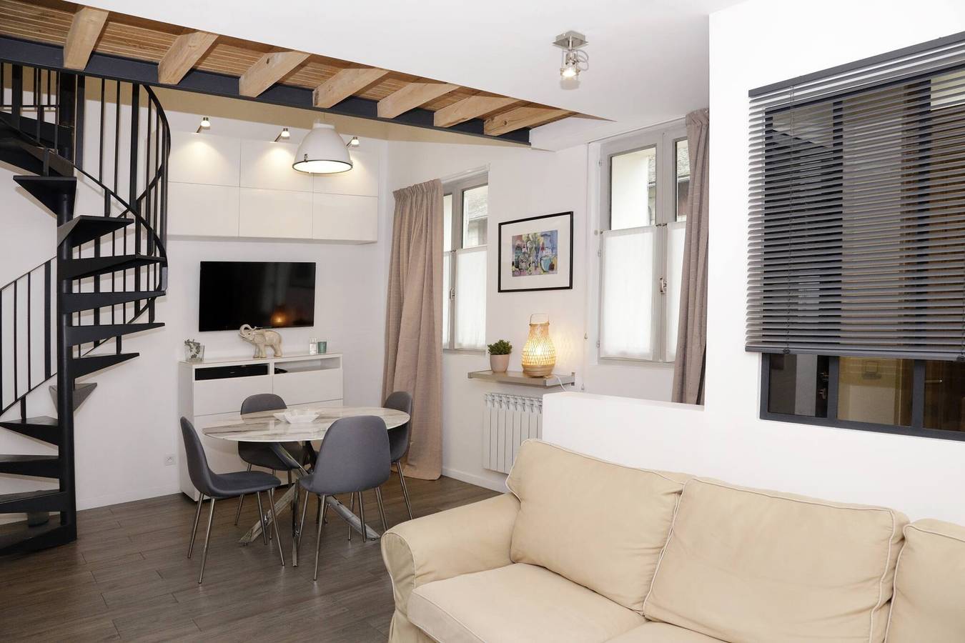 Appartement Paris au centre de Senlis by La Boite en Plus in Senlis, Río Oise