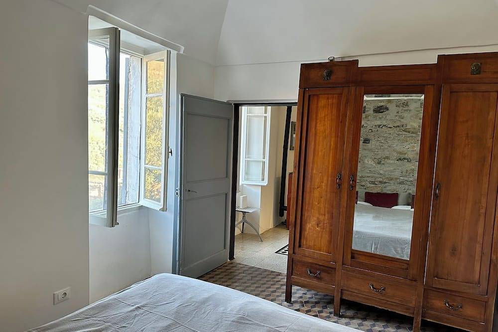 Ganze Wohnung, Schöne Ferienwohnung mit Terrasse und Garten - La Dolce Vita - in Pianavia, Vasia