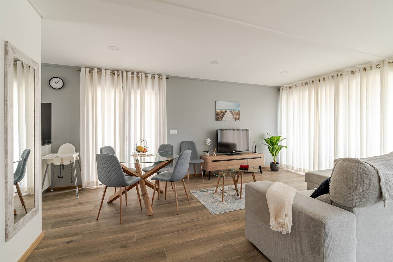 Casa de vacaciones 'Felicidade' con vistas a la montaña, Wi-Fi y aire acondicionado in São Cristóvão de Mondim de Basto, Distrito de Vila Real