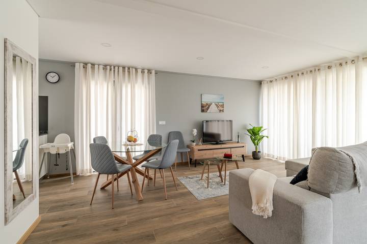 Holiday Home 'Felicidade' with Mountain View, Wi-Fi and Air Conditioning in São Cristóvão de Mondim de Basto, Vila Real District