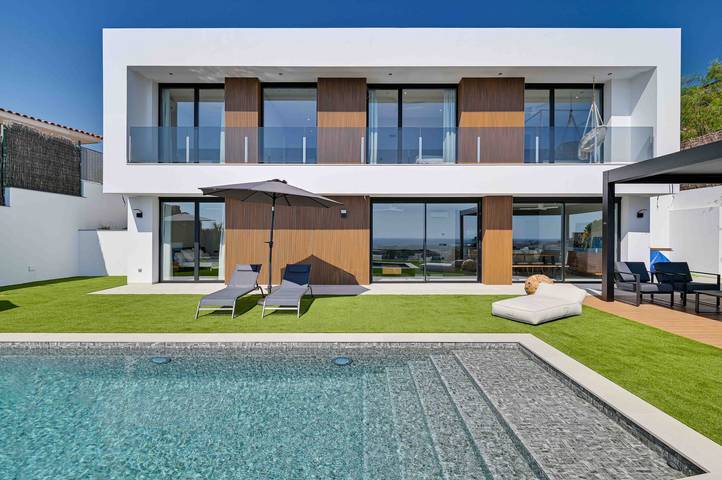 Vakantiehuis voor 8 personen, with Balkon and Terras as well as Tuin in Santa Susanna