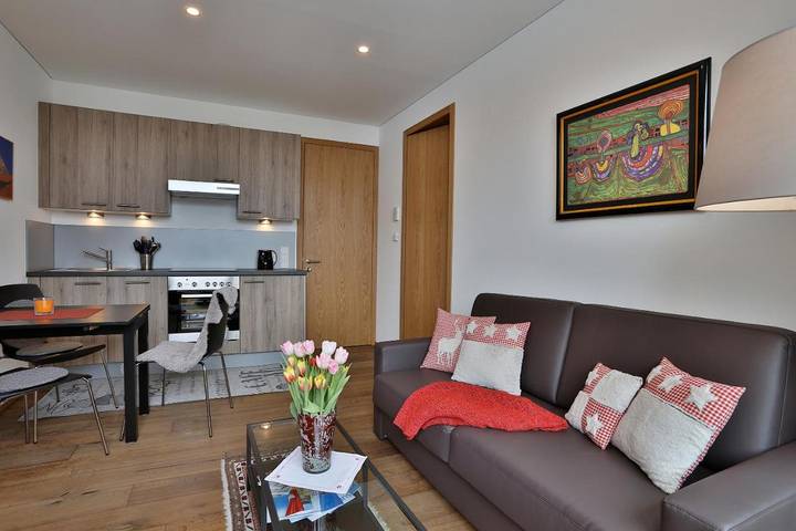 Hôtel pour 4 personnes, avec terrasse et sauna ainsi que jardin et piscine, animaux acceptés à Serfaus - 2