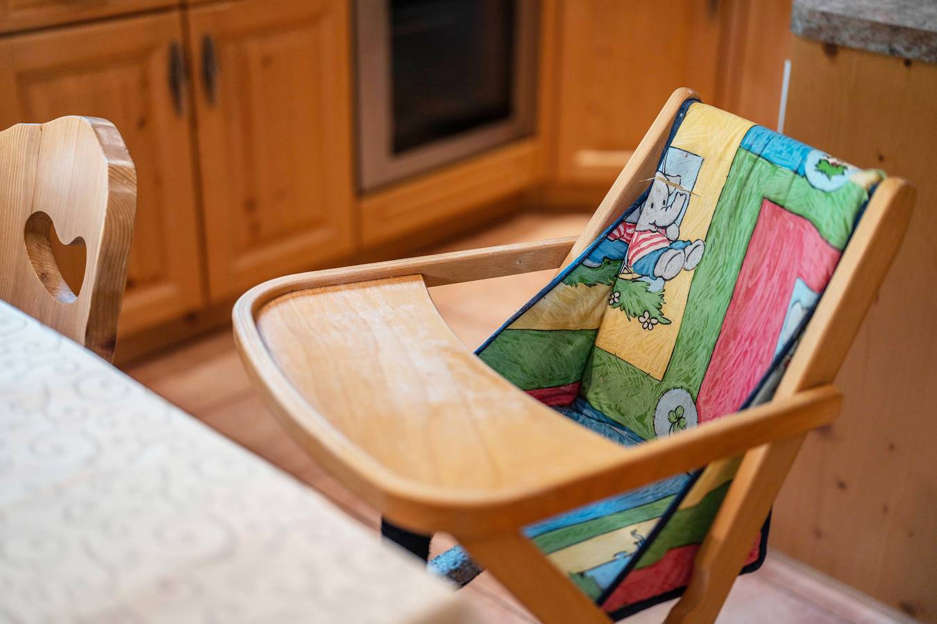 Entire apartment, Apartment 'Igelbau' with Mountain View, Shared Pool and Wi-Fi in Wolfach, Central Black Forest