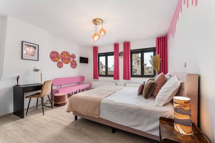 Oompa Loompas pinkes Schokoladenzimmer! in Brügge, Westflandern