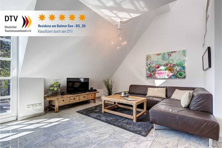 Ferienwohnung für 4 Personen, mit Balkon und Sauna sowie Seeblick am Balmer See